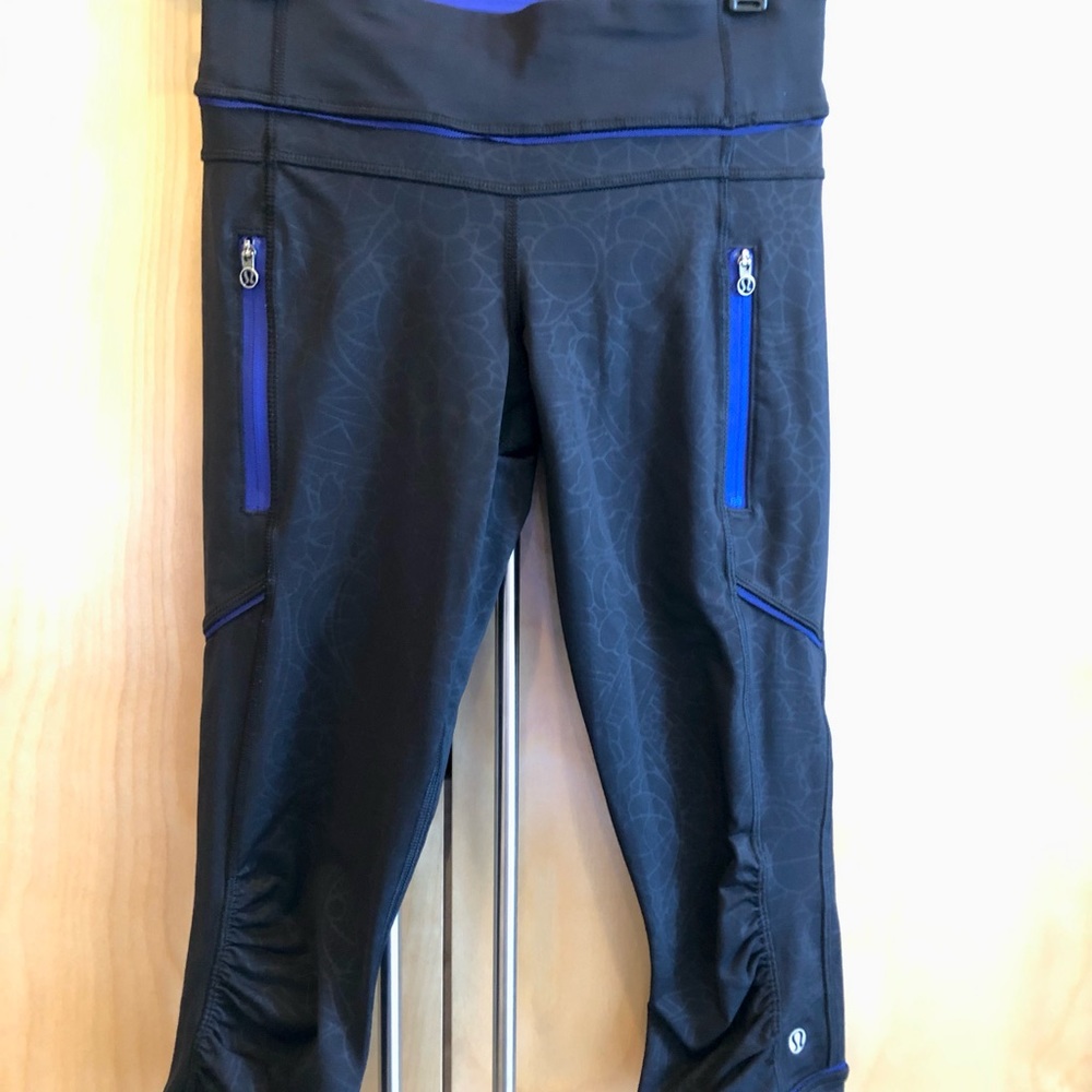 Lululemon size 2 yoga pants